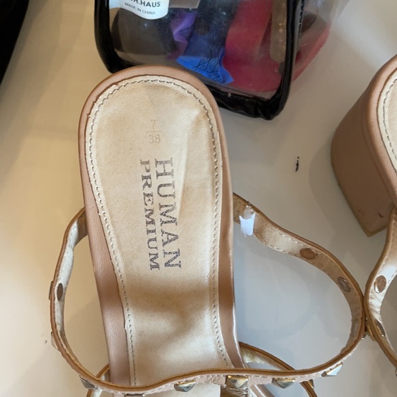 Studded heels - Picture 2 of 5